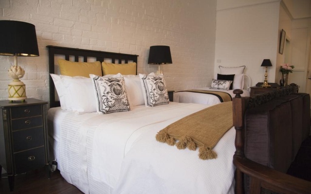 Chiltern Cottage and Indigo Suite – Guest Rooms – Chiltern