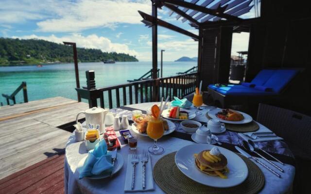 Gayana Marine Resort