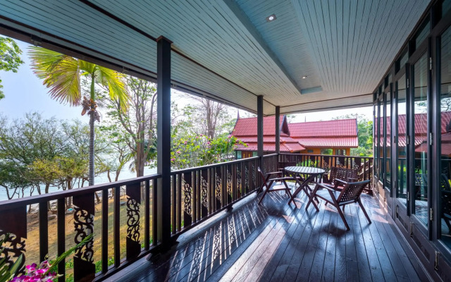 Phi Phi Natural Resort