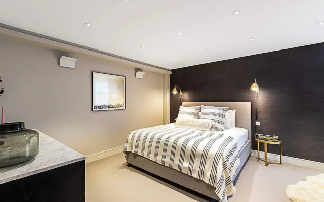 Pepys House: A Modern Touch of History