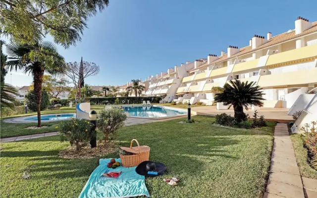 Marina Family Duplex with Pool