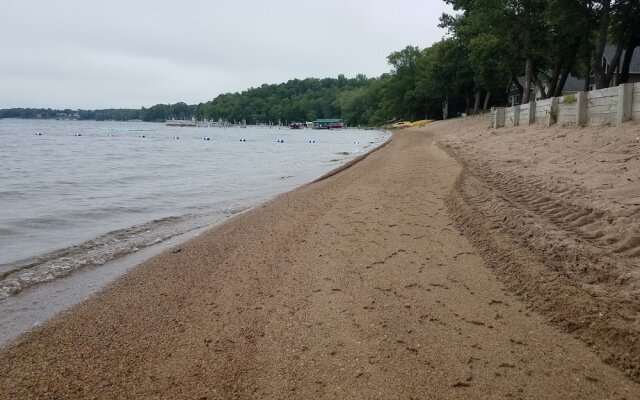 Viking Bay Resort & Lodge