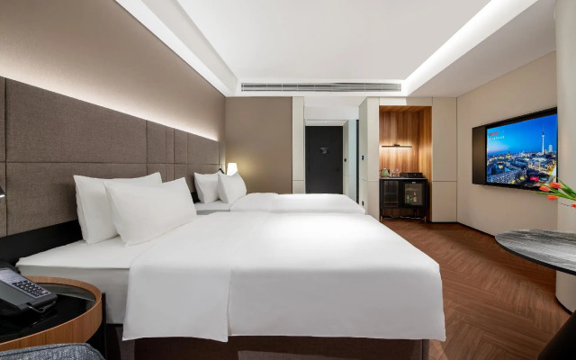 Intercity Hotel Futian Zhongzhou Bay