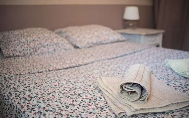 Appartement de Charme une Chambre avec Jardin