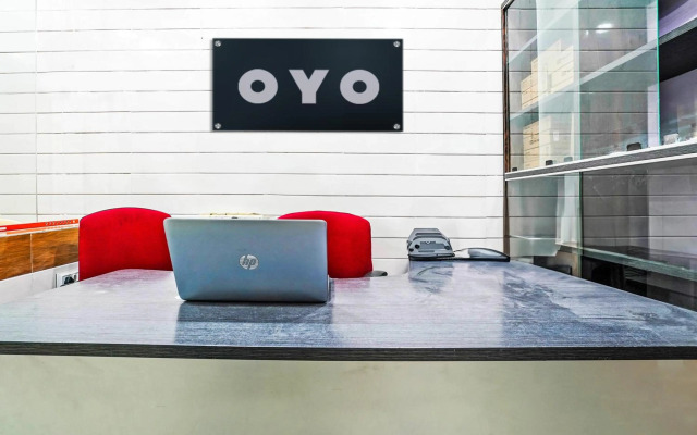 OYO HYD1516 Hotel Aroma Classic