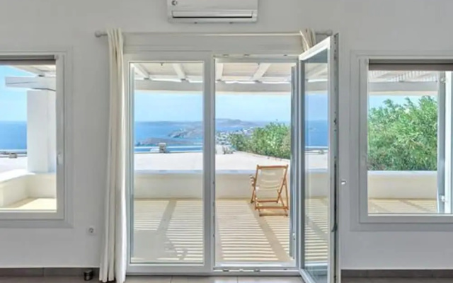 Stunning Villa With Panoramic View