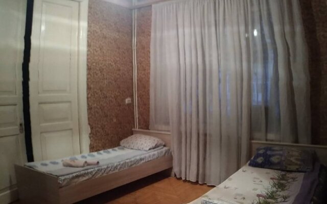 Na Efremova Apartments