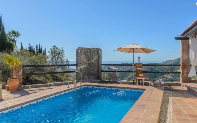 Villa Vargas Torrox by Ruralidays