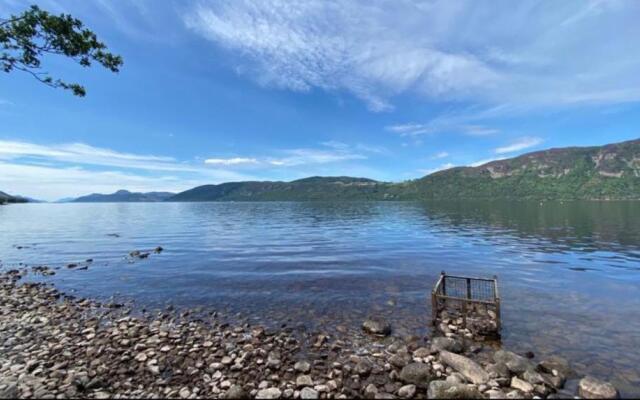 Harbour View & Beach 50m from doorstep!