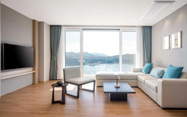 Hanwha Resort Geoje Belvedere