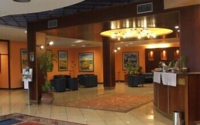 Point Hotel Conselve