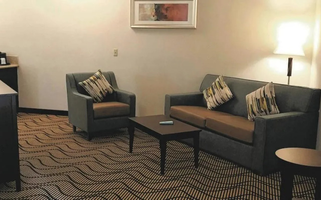 Irvine Suites Hotel
