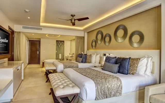 TravelSmart at Royalton Riviera Cancun Exclusive for WVO Members, Cancun, Mexico - Hotel in Cancun - Photo 2