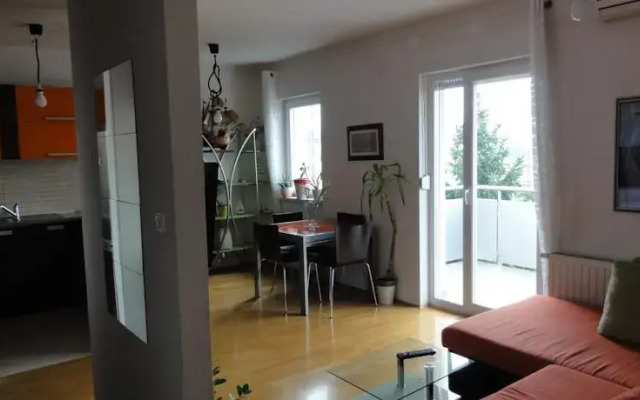 Apartment Home 4 You