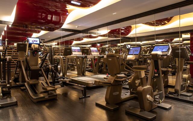La Reserve Paris Hotel and Spa