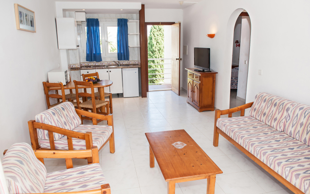 Apartamentos Sol Romántica by DOT Suites