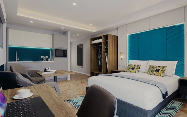 Roomzzz Edinburgh