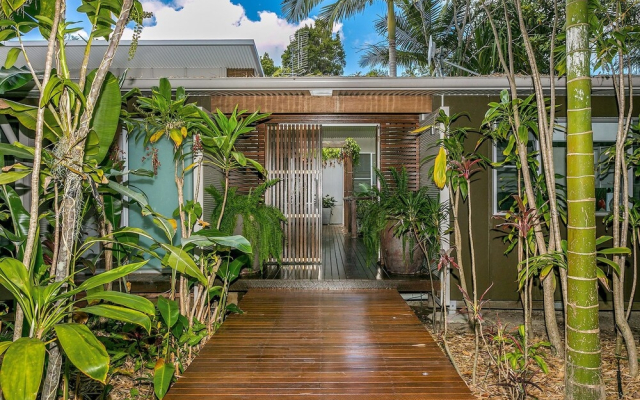 Rosewood House - sweeping ocean views