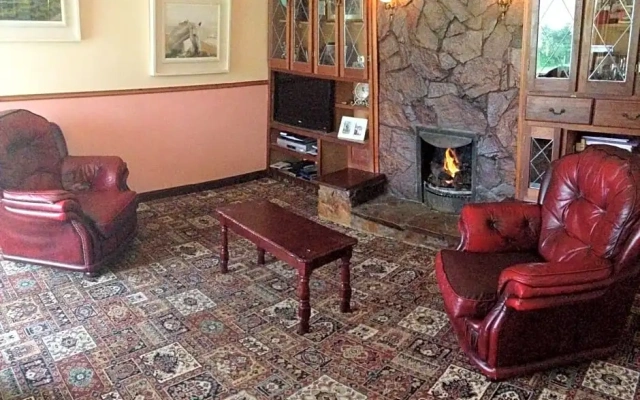 Eriu Lodge