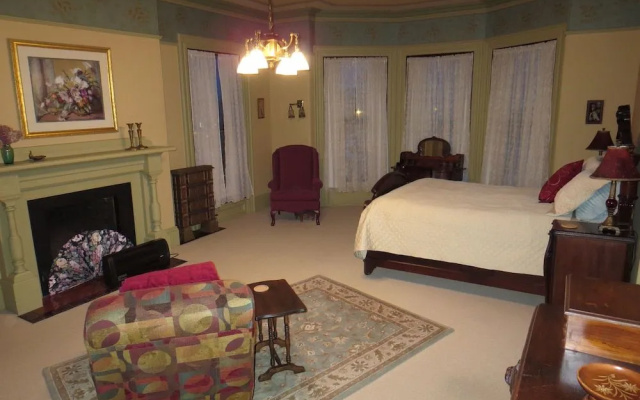 The Lady Mary Inn