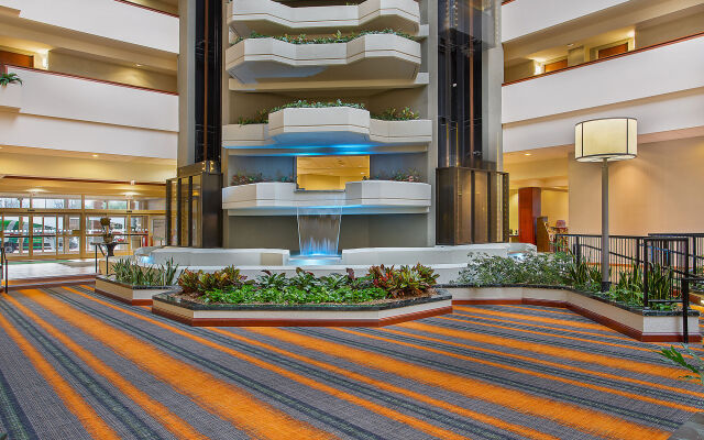 Holiday Inn University Plaza-Bowling Green by IHG