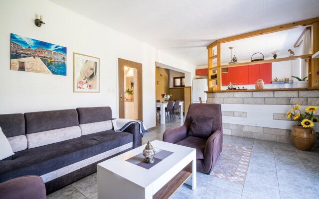 Amazing Apartment in Gruda With 2 Bedrooms and Wifi
