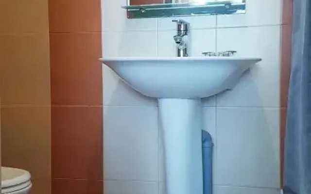 Parallel Hotel