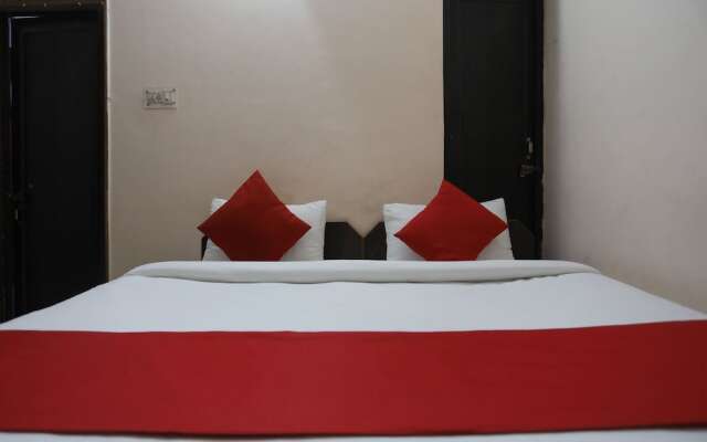 Oyo 44396 Mugdal Rishi Dham