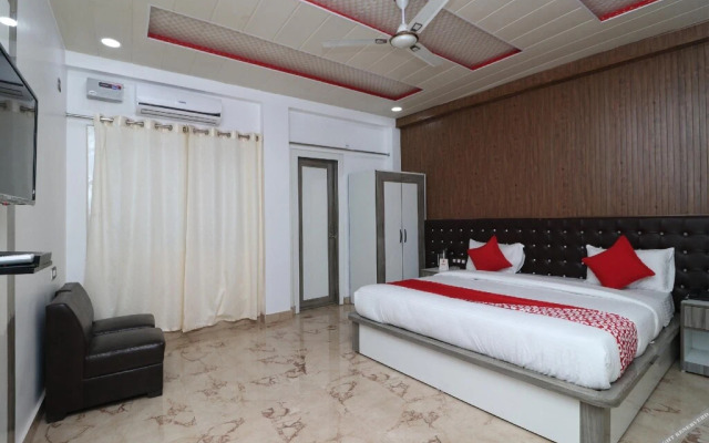 Hotel Walnut Inn By OYO Rooms