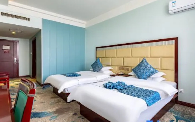 Boyue Zhenpin Hotel (Linhai Lucheng Road)
