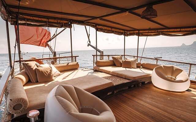 Sicily Sea Charter CAICCO HANDE CAPO GALERA
