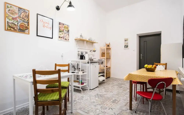 HOSTEL likeHome