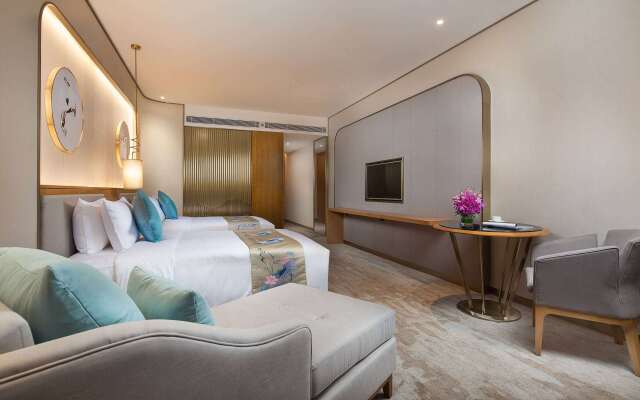 Ramada Plaza Fuxian Lake