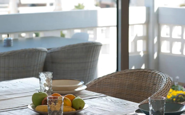 Boutique Penthouse next to Stavros Niarchos Foundation