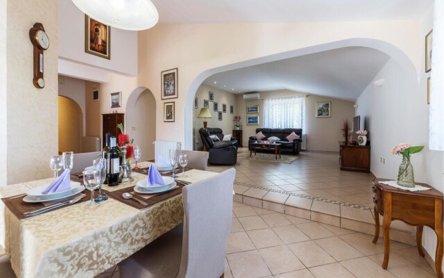 Awesome Home in Vabriga With Wifi and 2 Bedrooms