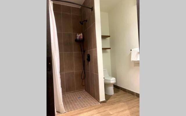 3E-Spacious 2 bedroom in Oakland, sleeps 8