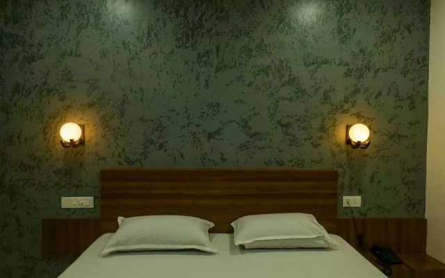 Balu Residency - A Business Class Hotel