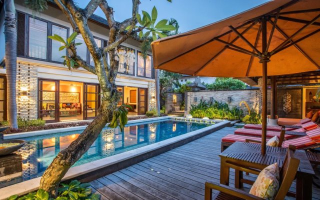 Villa Saffron Seminyak Bali