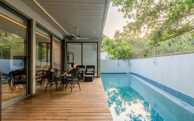 Aster by Hireavilla - 3BR w Private Pool in Parra