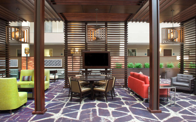 Embassy Suites by Hilton Philadelphia Airport