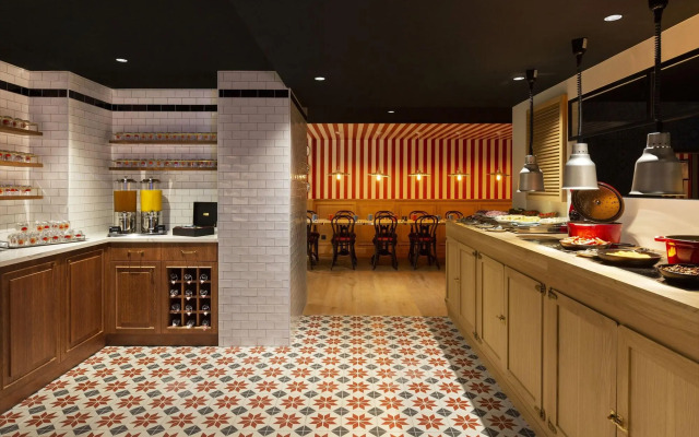 RockyPop Grenoble Hotel