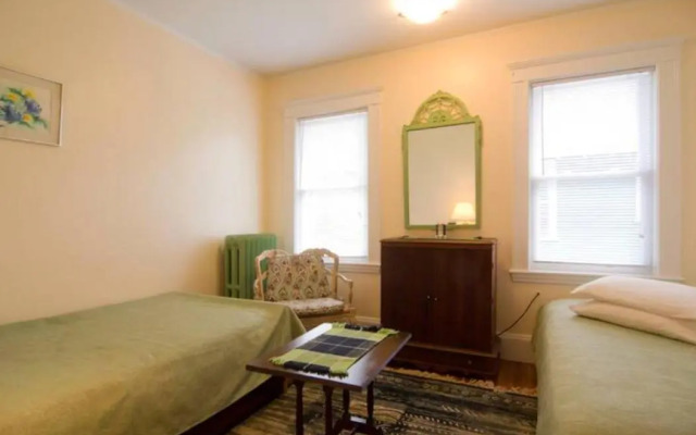 Victorian Condo
