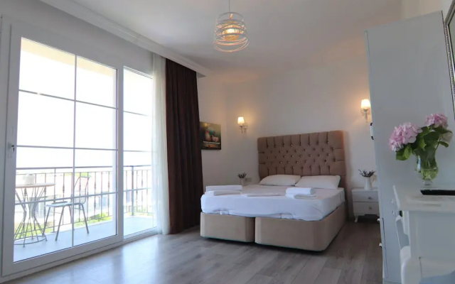 Lavinia Garden Alaçatı