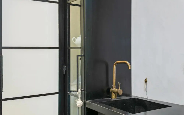 Vigna Vecchia Modern Studio