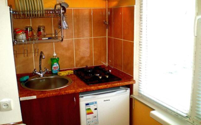 Nebol'shaja STUDIJa, prospekt TsENTRAL'NYJ 124A, 2 divana, 2 kresla 3 etazh 9 etazhnogo doma Wi-Fi