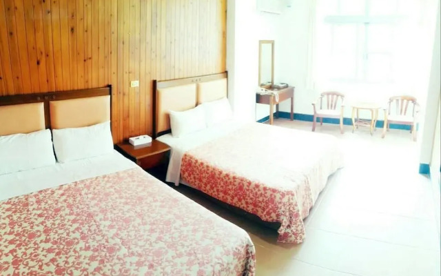 Hale Crane Volcanic Mud Hot Spring Hotel