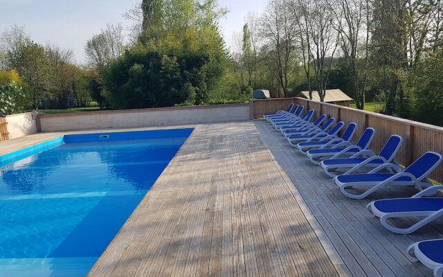 Camping Le Petit Lion - Gites