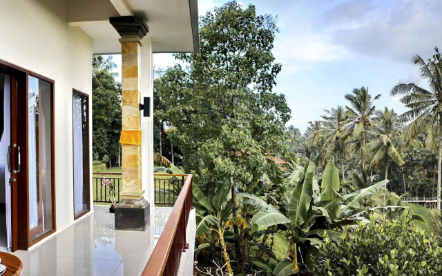 Tini Villa