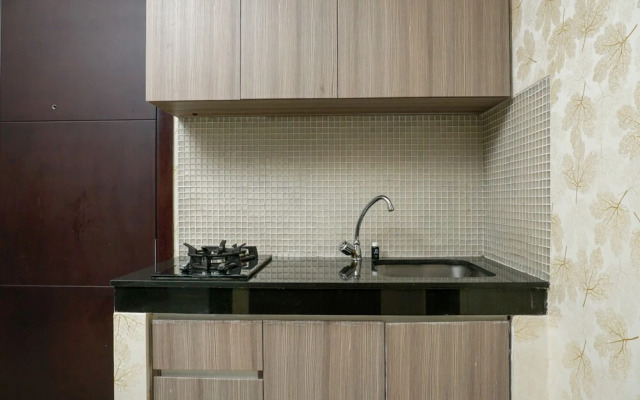 Comfortable 1BR @ Sky Terrace Apartment in Strategic Area