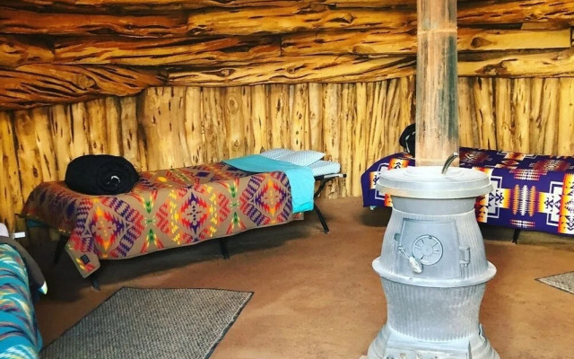 Shash Dine' EcoRetreat